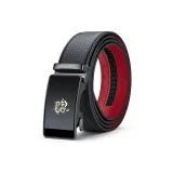 Металлическая пряжка, черная внешняя сторона, красная внутренняя бретелька