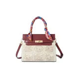 Молочно-белый