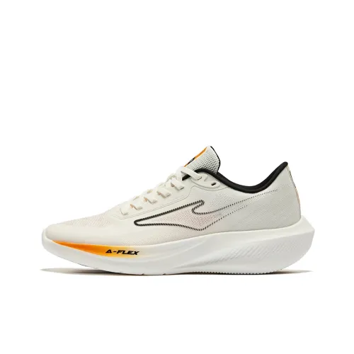 Erke Беговые кроссовки Low Top Микрокристаллический Белый Джет Черный Мужской
