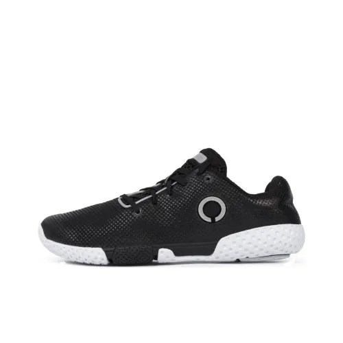 SKORA Беговые кроссовки Low Top Черные Женские
