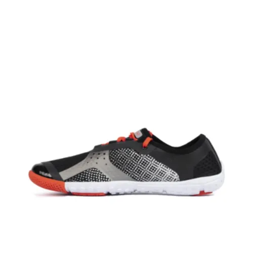 SKORA Беговые кроссовки Low Top Черные Красные Женские