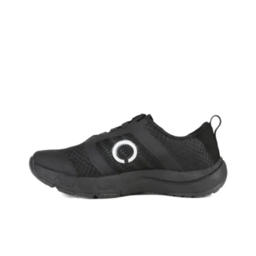 SKORA Беговые кроссовки Low Top Черные Женские