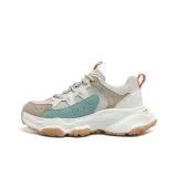 Бежево-зеленый