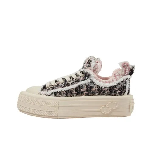 Foreshadow Low Top Canvas Shoes Pink Nebula Women's