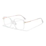 Прозрачный