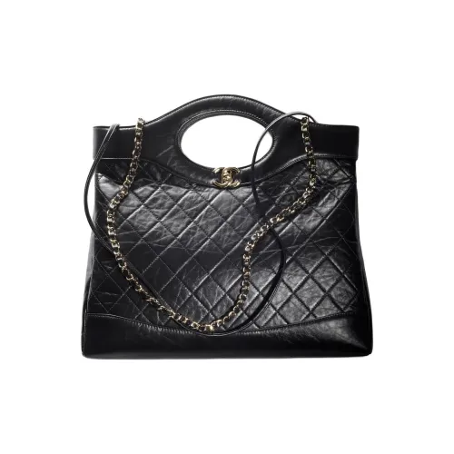 CHANEL Клатчи Женские