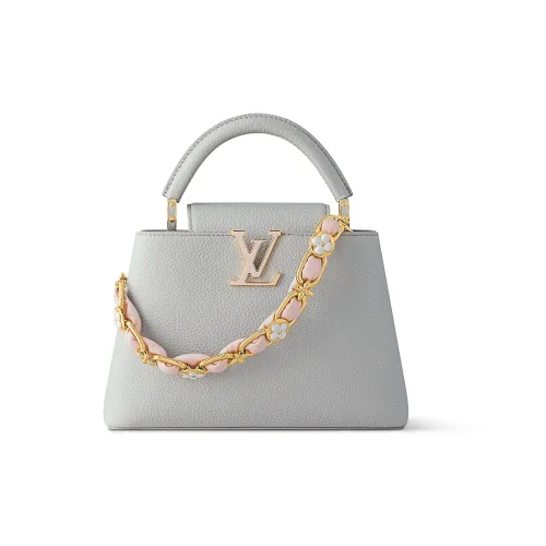 LOUIS VUITTON Capucines Taurillon Кожа Капусин Через плечо Тоут Сумка Over Одно плечо Обычный Женские Серый