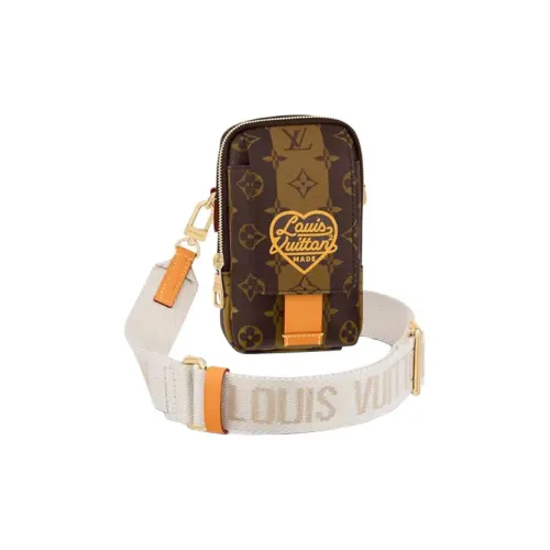 LOUIS VUITTON FLAP DOUBLE Мешочки для телефонов Унисекс
