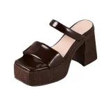 Темно-коричневый