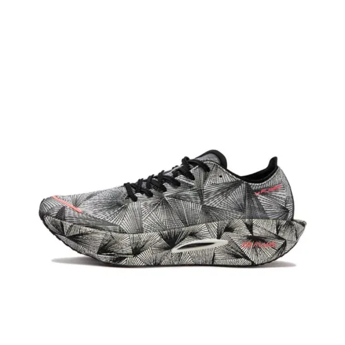 361° Fly Burn 3 Беговые кроссовки Низкий топ Черный Белый Унисекс