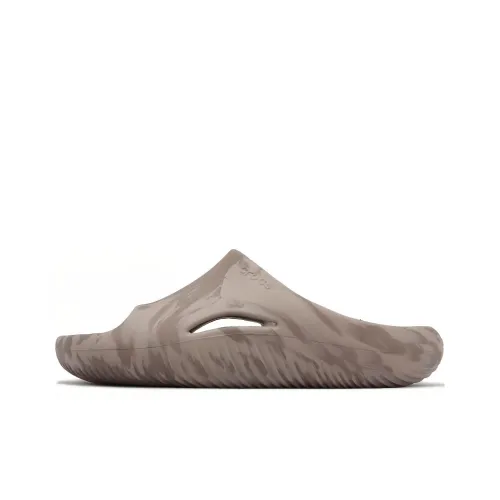 Crocs Mellow Marbled Slide Пляжные сандалии Мужской Коричневый