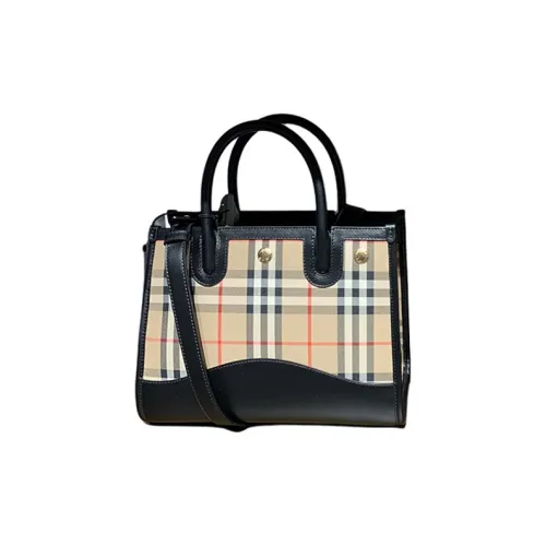 Burberry Сумки Женские
