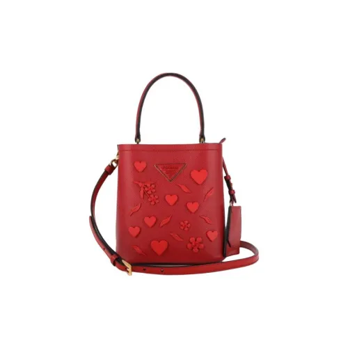 PRADA Сумка через плечо из коровьей кожи женская красная