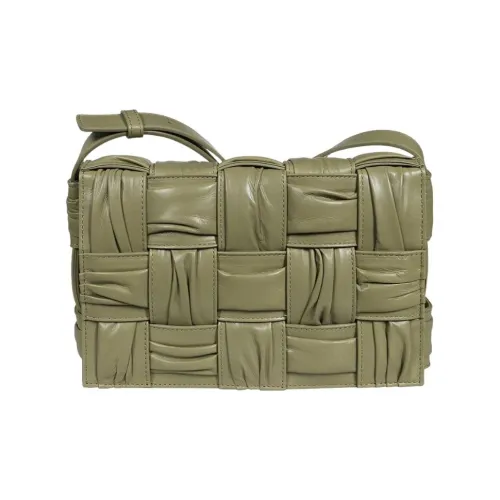 Bottega Veneta Cassette Сумка через плечо из коровьей кожи женская оливково-зеленый