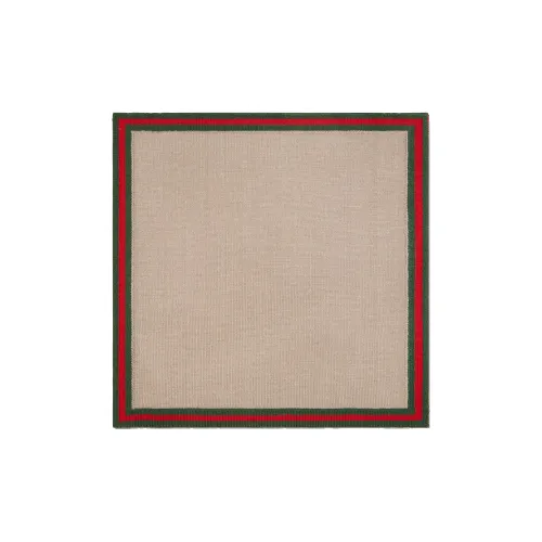 GUCCI Шелковые шарфы Мужской