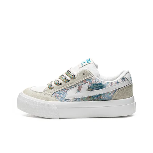 Warrior Low Top Canvas Shoes Beige Blue Women's