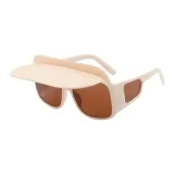 Бежевая рамка с линзами чайного цвета