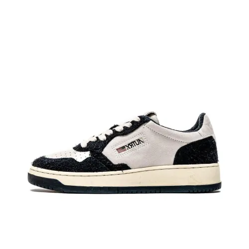 AUTRY Низкие кроссовки для скейтбординга женские черно-белые