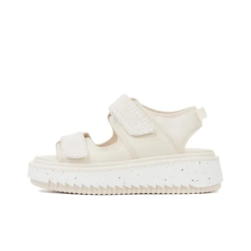 Chloe Пляжные сандалии Женские Белые