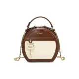 Коричневый