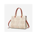 Белый (Абрикос Вышивка Нити)