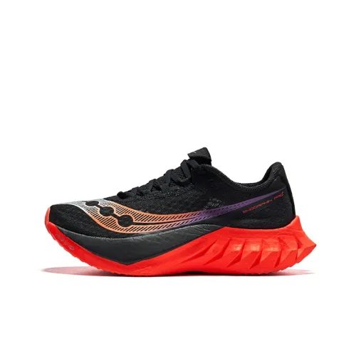 Saucony Endorphin Pro 4 Беговые кроссовки Низкий верх Черный Красный Женские
