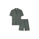 Тёмно-зелёный