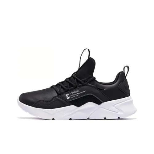 QIAODAN Амортизация и Дышащий Низкий Топ Повседневные Беговые Кроссовки Мужские Черно-Белые