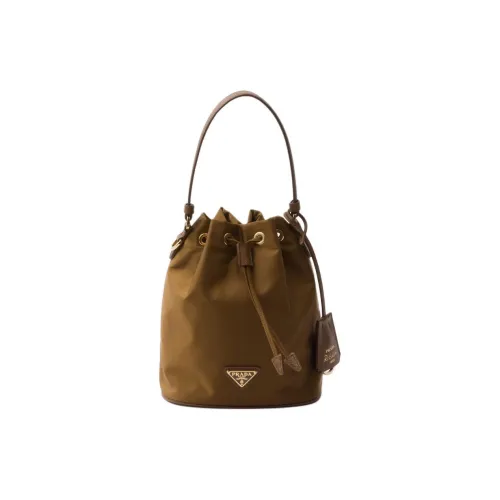 PRADA RE Edition Ткань с кожаными вставками Ведрообразная сумка Сумка Сумка через плечо Сумка через плечо Мини Женская Деревянная Коричневая