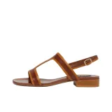 Коричневый