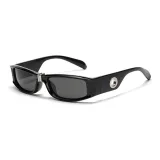 Ярко-черно-серые линзы