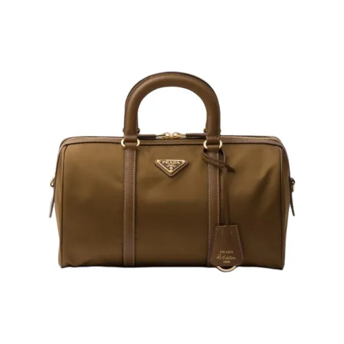 PRADA RE Edition Переработанный нейлон с кожаными вставками Сумка через плечо Сумка среднего размера Женская Бежевая