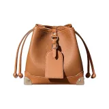 Золотисто-коричневый