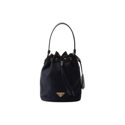 PRADA RE EditionRe Нейлоновая ткань с кожаными вставками Ведрообразная сумка Сумка через плечо Мини-сумка Женская Синяя