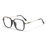 Ярко-черный