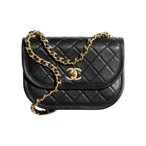 CHANEL Сумки через плечо Женские