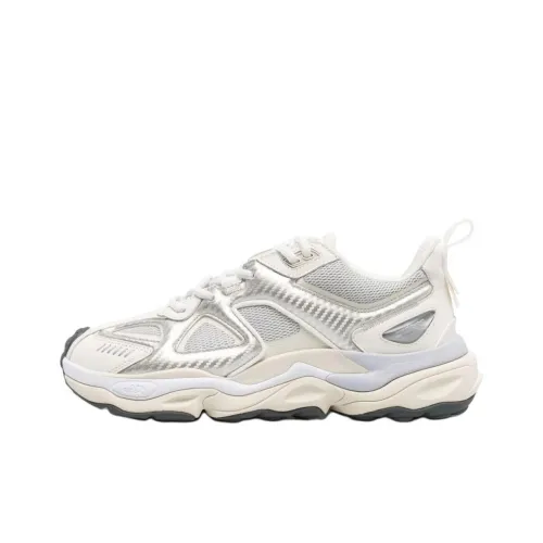 Axel Arigato Низкие кеды с толстой подошвой Мужские Белый Серебряный