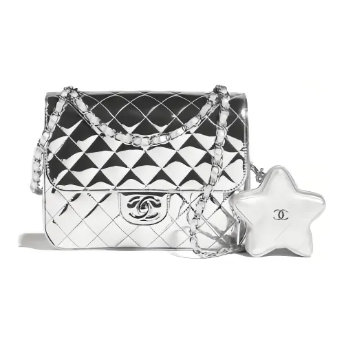 CHANEL Рюкзаки Женские