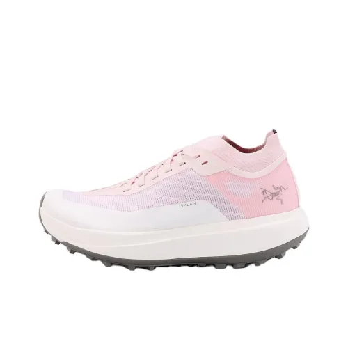 Arcteryx SYLAN Беговые кроссовки Низкий топ Розовый Белый Женские