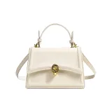 Молочно-белый