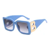 Синяя оправа с градиентными серыми линзами