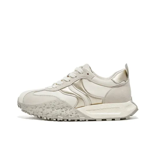 A Poinsettia Princess Casual Женские