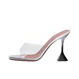 Прозрачный