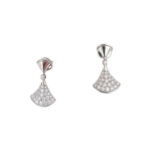 BVLGARI DIVAS’ DREAM Серьги Чистота Женственной Формы В Сочетании С Изысканным Мерцанием Бриллиантового Паве