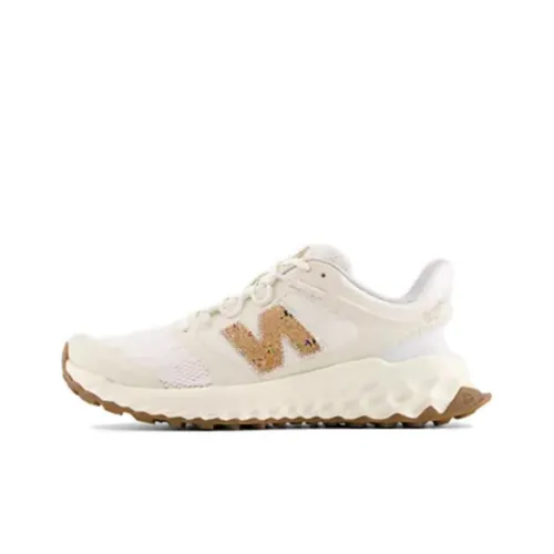 New Balance NB Свежий Пена Амортизация Износостойкий Низкий Топ Беговые кроссовки Женские Экрю