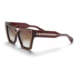 Коричневый