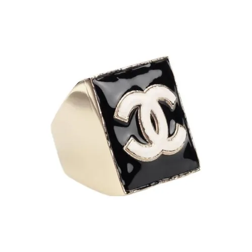 CHANEL Металлические кольца черного цвета для женщин
