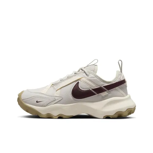 Nike TC 7900 Casual Low Top Beige Brown Women's