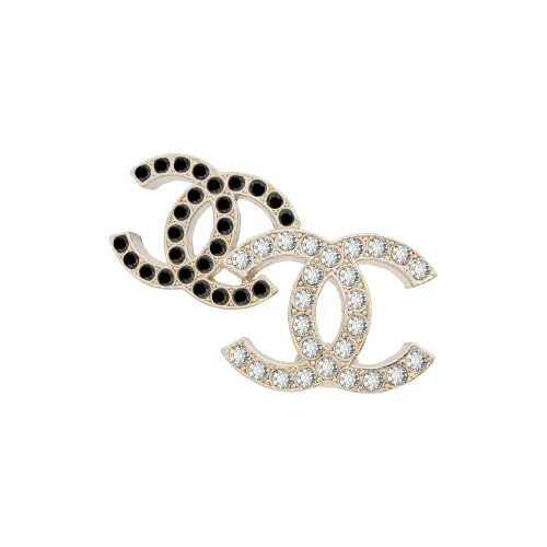 CHANEL Металл Серьги-гвоздики Женские