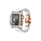 Серебряный bezel, розово-золотой корпус, белый ремешок.